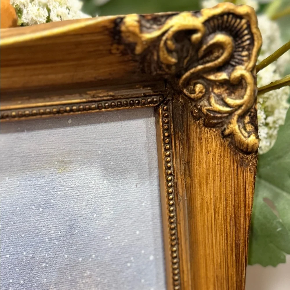 Original Oil On Board Framed Bouquet Signed RUSSO  8” x 10  Wood Frame